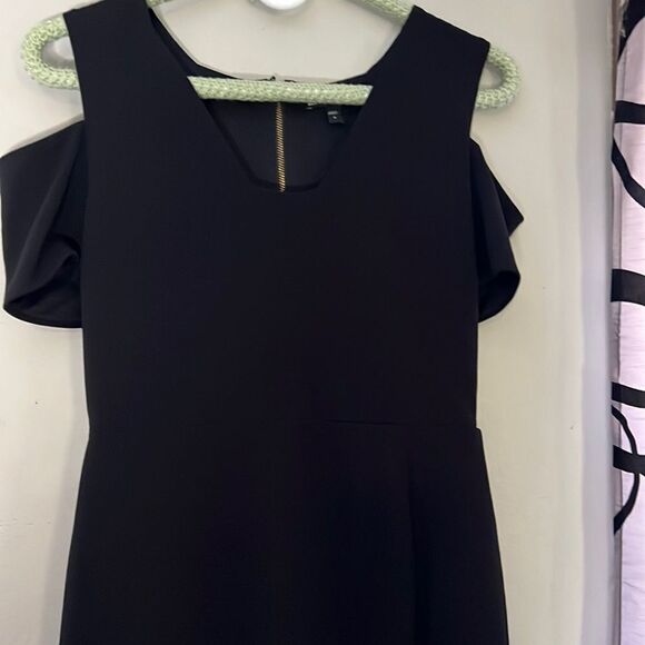 Express Little Black Dress Lined Short Zip Back Cut Out Cold Shoulder Size 6 - Picture 6 of 12